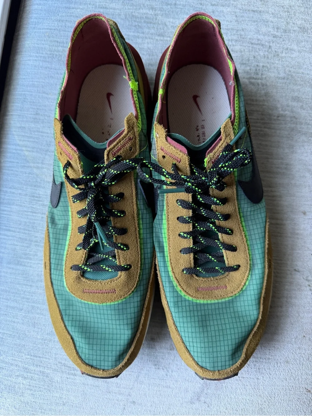 Men’s Nike Waffle One SE Golden Moss Camo Sole Sneakers - 13